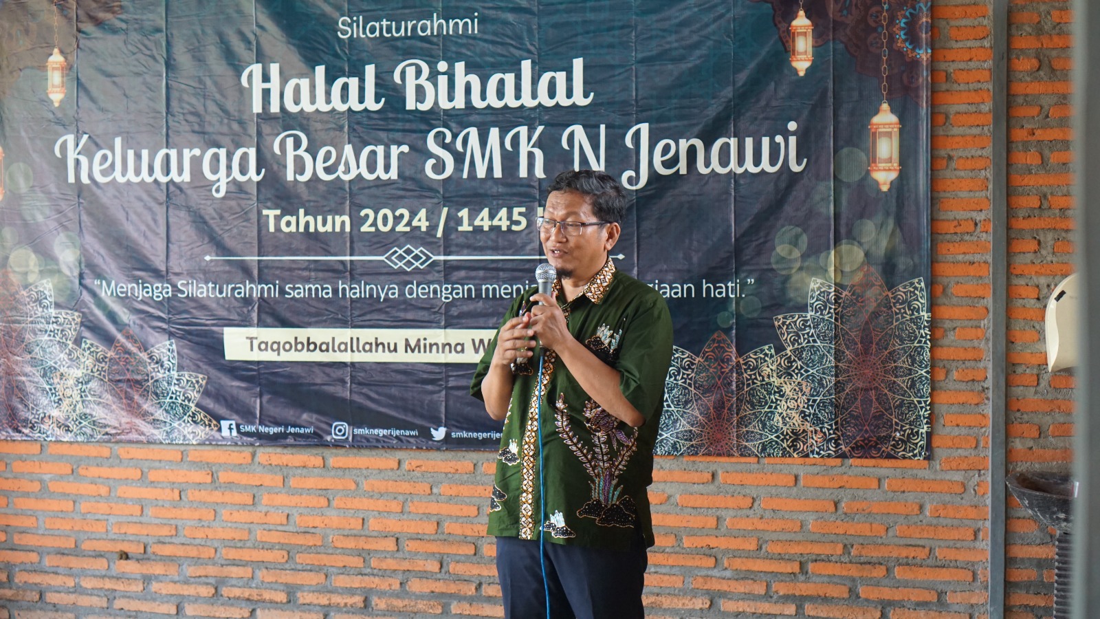 HALAL BIHALAL KELUARGA BESAR SMKN JENAWI